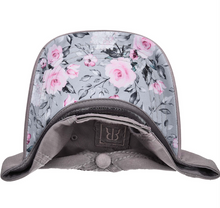 Load image into Gallery viewer, Gorra Gris Visera Floreada
